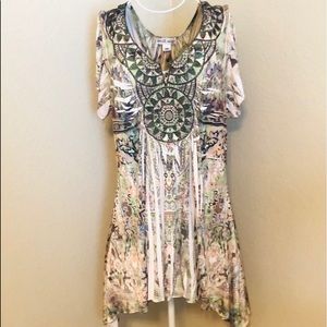 Unity World Wear Embellished Floral Tunic Top Sz M